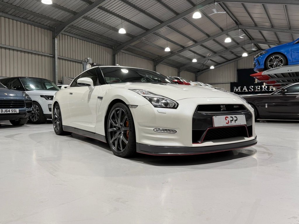 Used Nissan GT-R 2014 for sale - 76582288: Photo 1