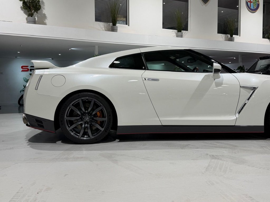 Used Nissan GT-R 2014 for sale - 76582288: Photo 6