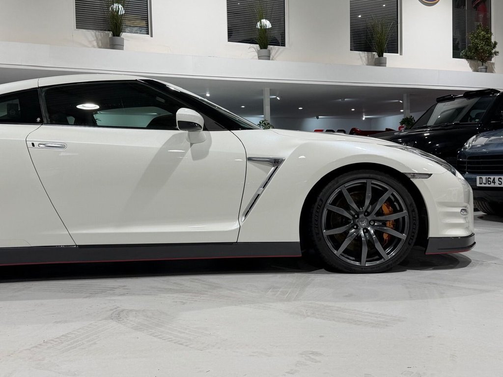 Used Nissan GT-R 2014 for sale - 76582288: Photo 8