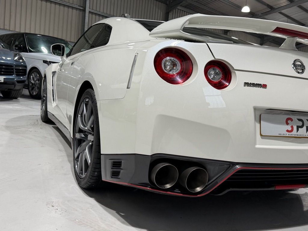 Used Nissan GT-R 2014 for sale - 76582288: Photo 9