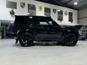 Used Land Rover Defender 2022 for sale - 78631774: Photo