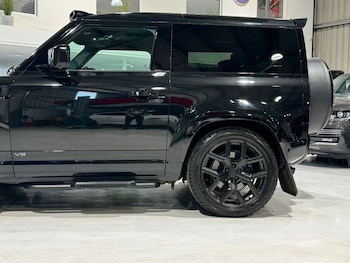 Used Land Rover Defender 2022 for sale - 78631774: Photo