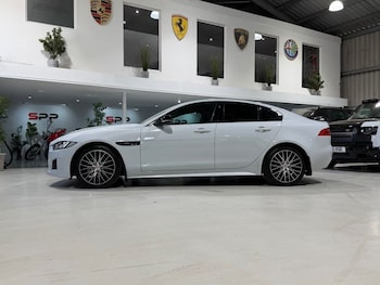 Used Jaguar XE 2018 for sale - 79482039: Photo