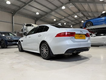 Used Jaguar XE 2018 for sale - 79482039: Photo