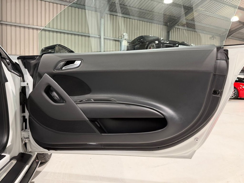 Used Audi R8 2015 for sale - 76417917: Photo 23