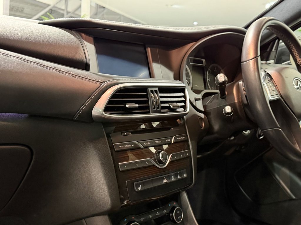 Used Infiniti Q30 2017 for sale - 77608948: Photo 32