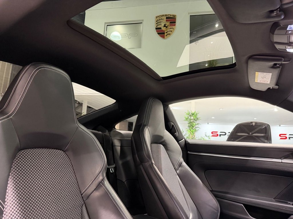 Used Porsche 911 2020 for sale - 76710966: Photo 17