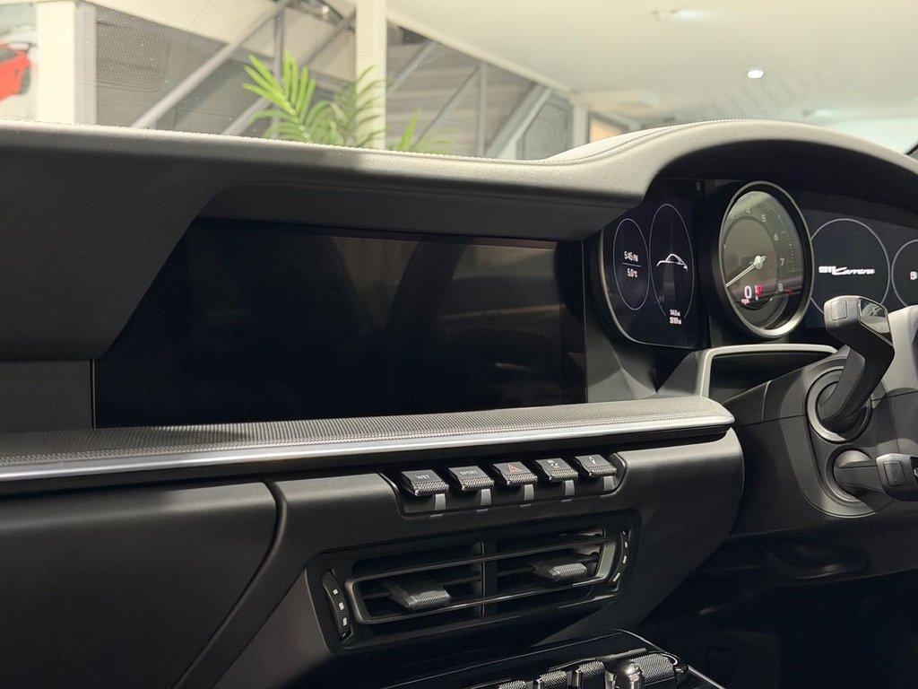 Used Porsche 911 2020 for sale - 76710966: Photo 24