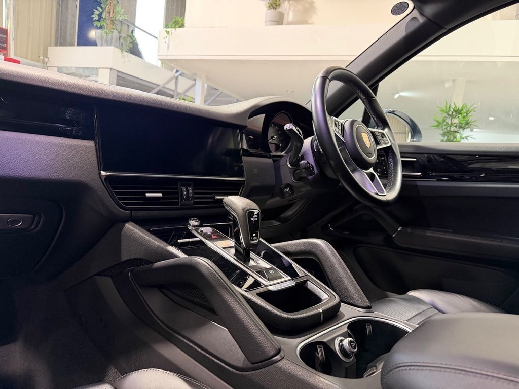 Used Porsche Cayenne 2018 for sale - 76570591: Photo 19