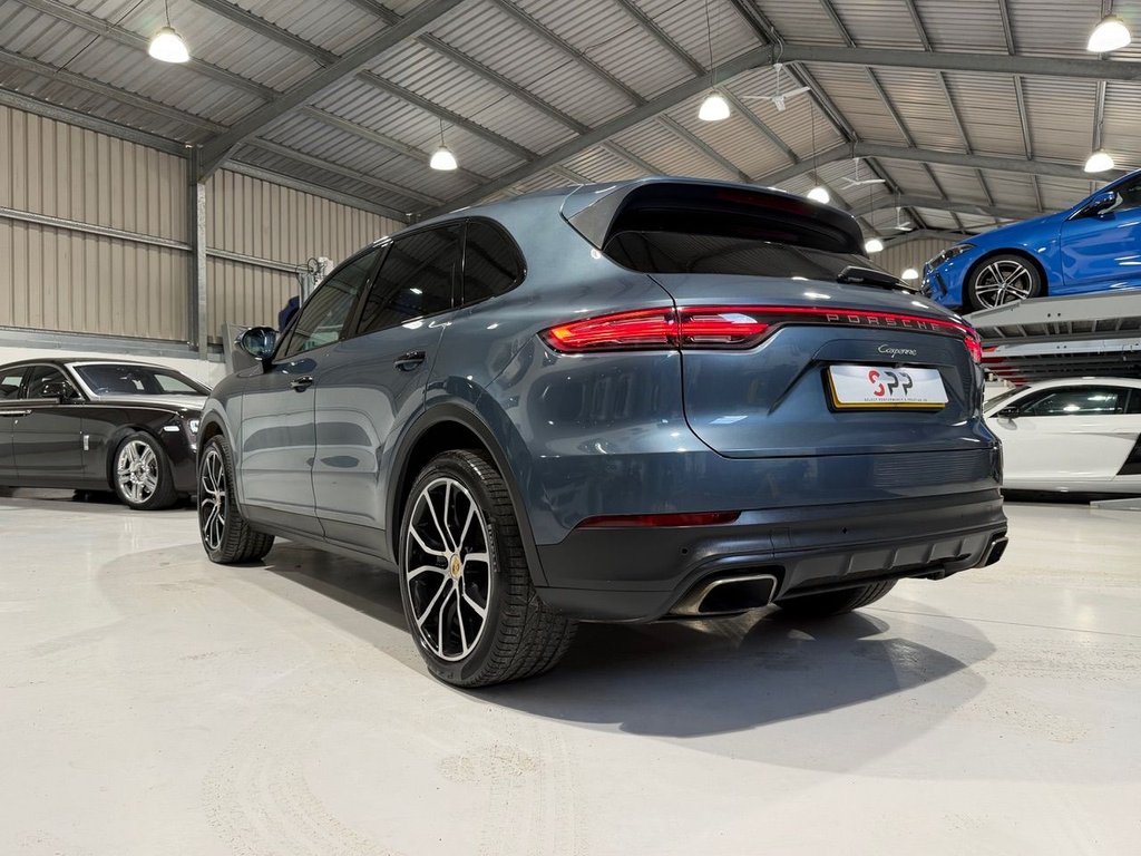 Used Porsche Cayenne 2018 for sale - 76570591: Photo 3