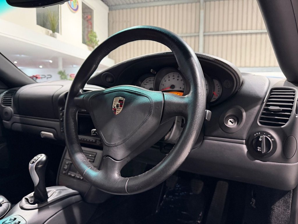 Used Porsche 911 2003 for sale - 76368027: Photo 16