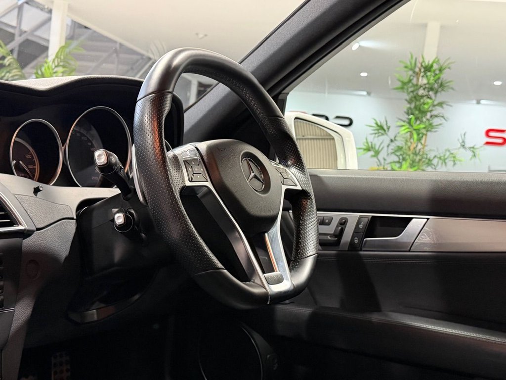 Used Mercedes-Benz C Class 2014 for sale - 76469660: Photo 11