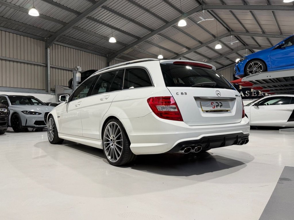 Used Mercedes-Benz C Class 2014 for sale - 76469660: Photo 3