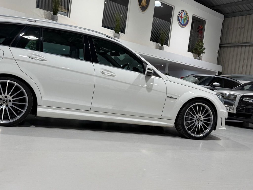 Used Mercedes-Benz C Class 2014 for sale - 76469660: Photo 37