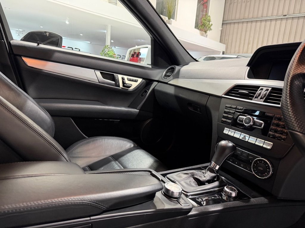 Used Mercedes-Benz C Class 2014 for sale - 76469660: Photo 45