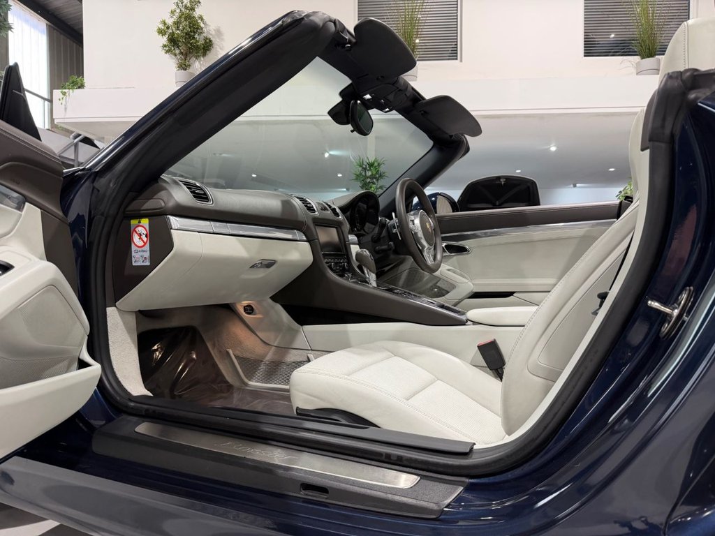 Used Porsche Boxster 2013 for sale - 77849603: Photo 14