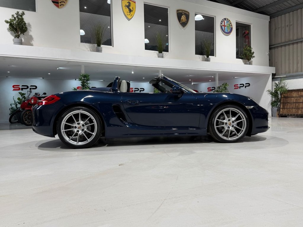 Used Porsche Boxster 2013 for sale - 77849603: Photo 2