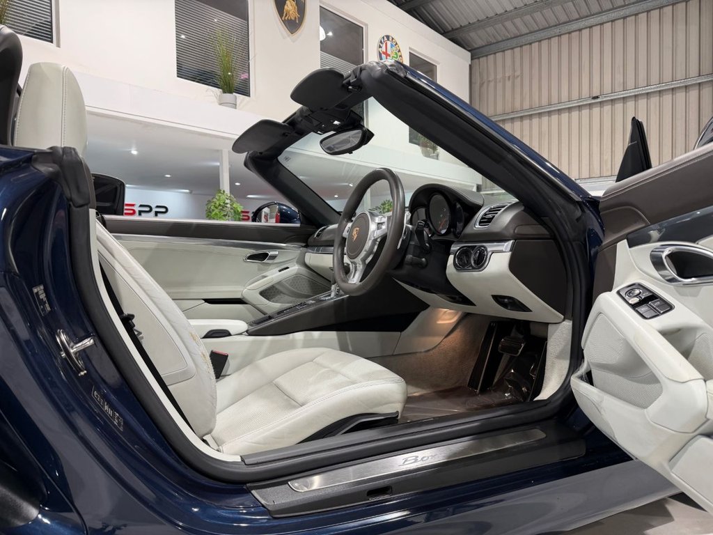 Used Porsche Boxster 2013 for sale - 77849603: Photo 35