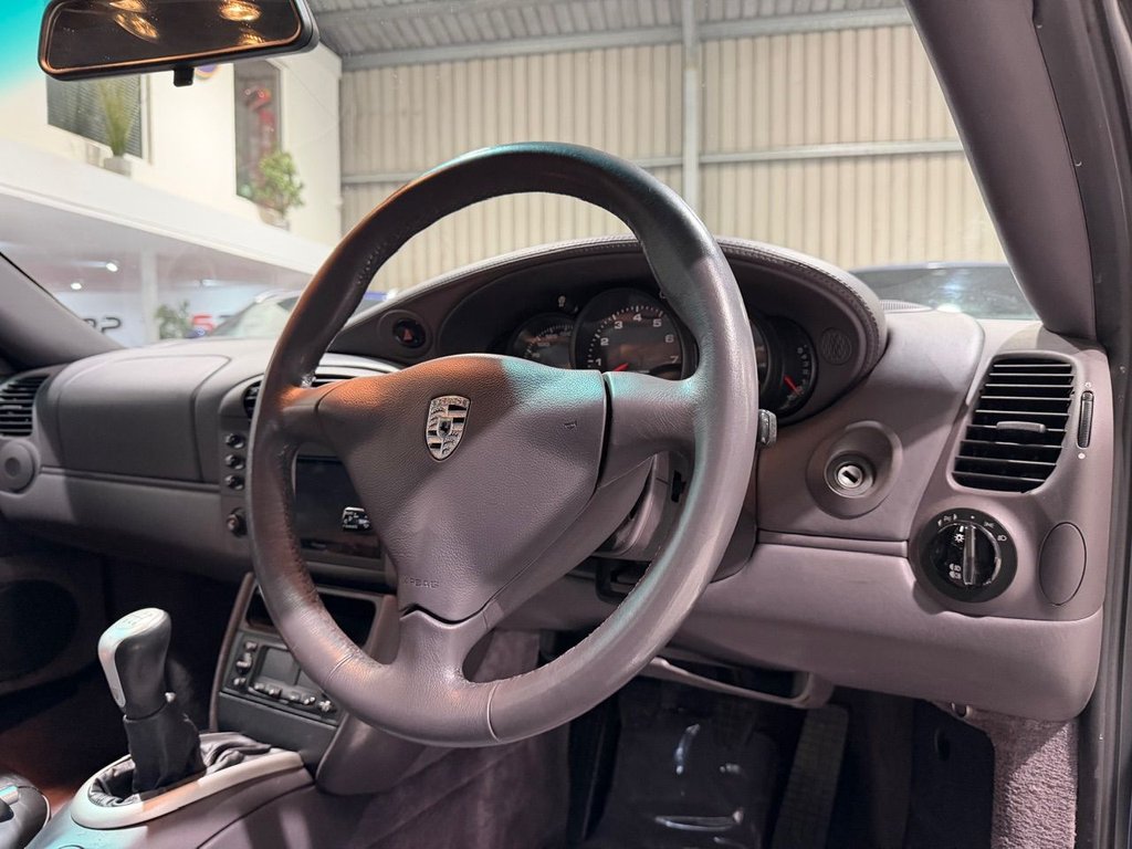 Used Porsche 911 2000 for sale - 76685997: Photo 15