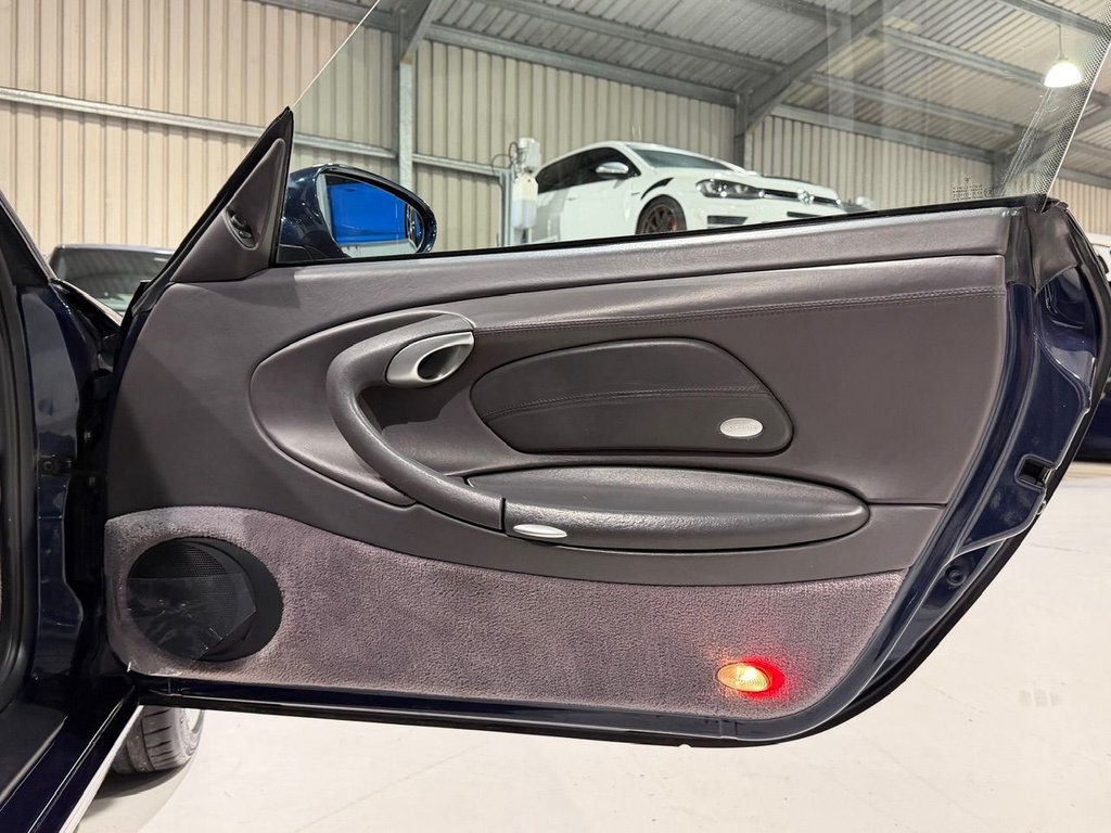 Used Porsche 911 2000 for sale - 76685997: Photo 26