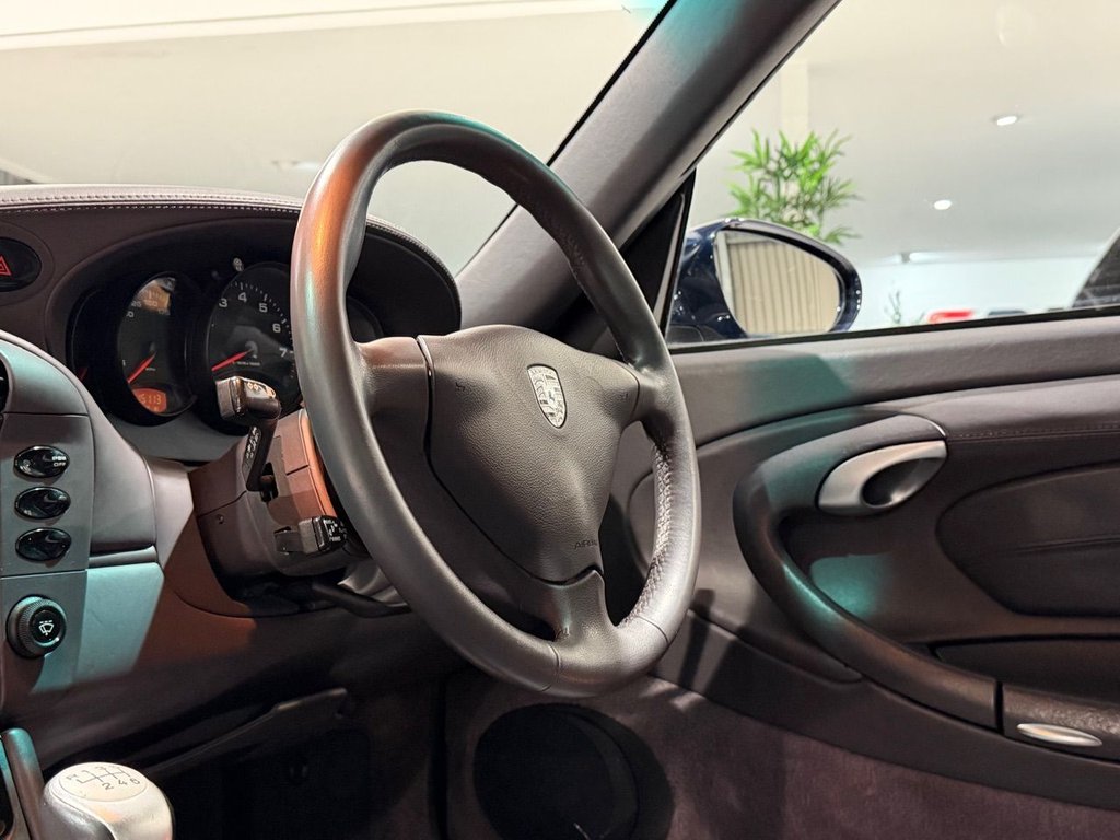 Used Porsche 911 2000 for sale - 76685997: Photo 40