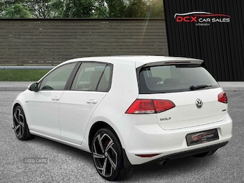 Used Volkswagen Golf 2014 for sale - 76899942: Photo