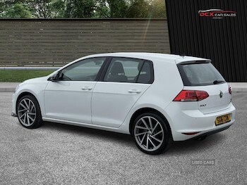 Used Volkswagen Golf 2016 for sale - 78136630: Photo