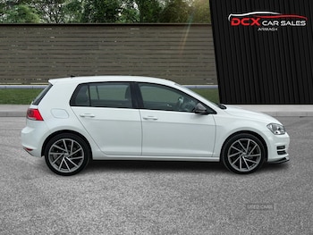 Used Volkswagen Golf 2017 for sale - 79034845: Photo