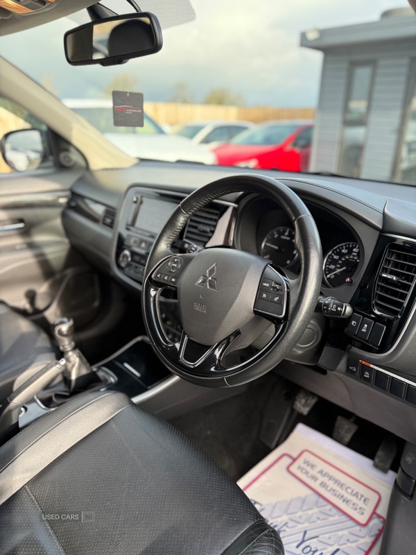 Used Mitsubishi Outlander 2017 for sale - 76621248: Photo 10