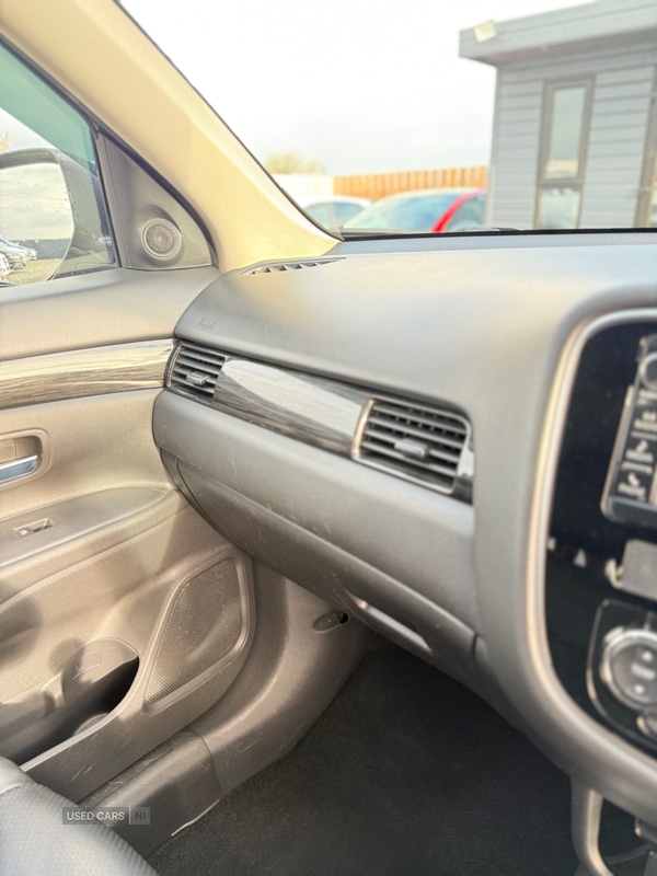 Used Mitsubishi Outlander 2017 for sale - 76621248: Photo 18