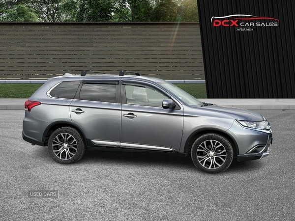 Used Mitsubishi Outlander 2017 for sale - 76621248: Photo 2