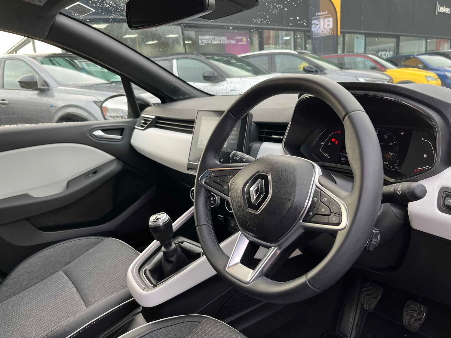 Used Renault Clio 2023 for sale - 77489197: Photo 14