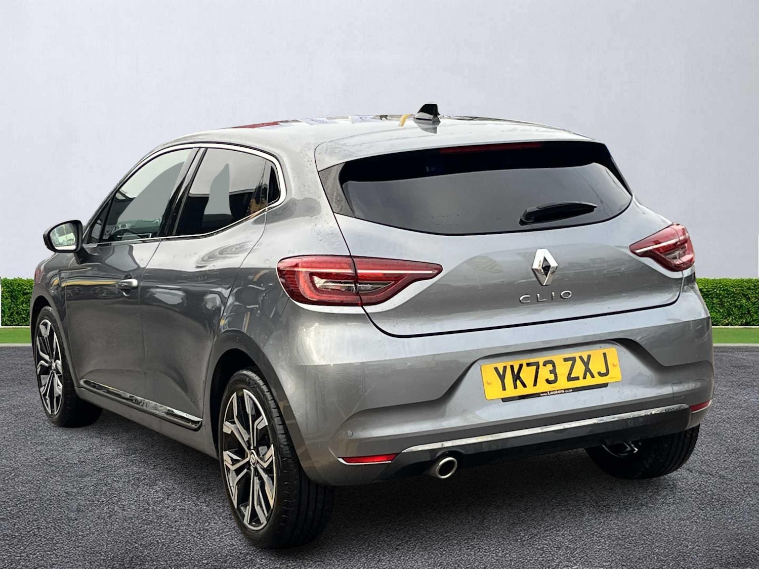 Used Renault Clio 2023 for sale - 77489197: Photo 2