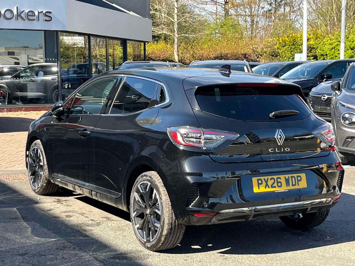 Used Renault Clio 2026 for sale - 78196319: Photo 2