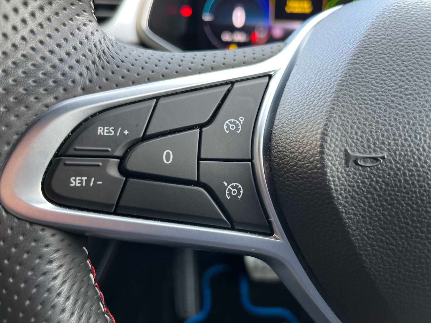 Used Renault Captur 2022 for sale - 76497247: Photo 24