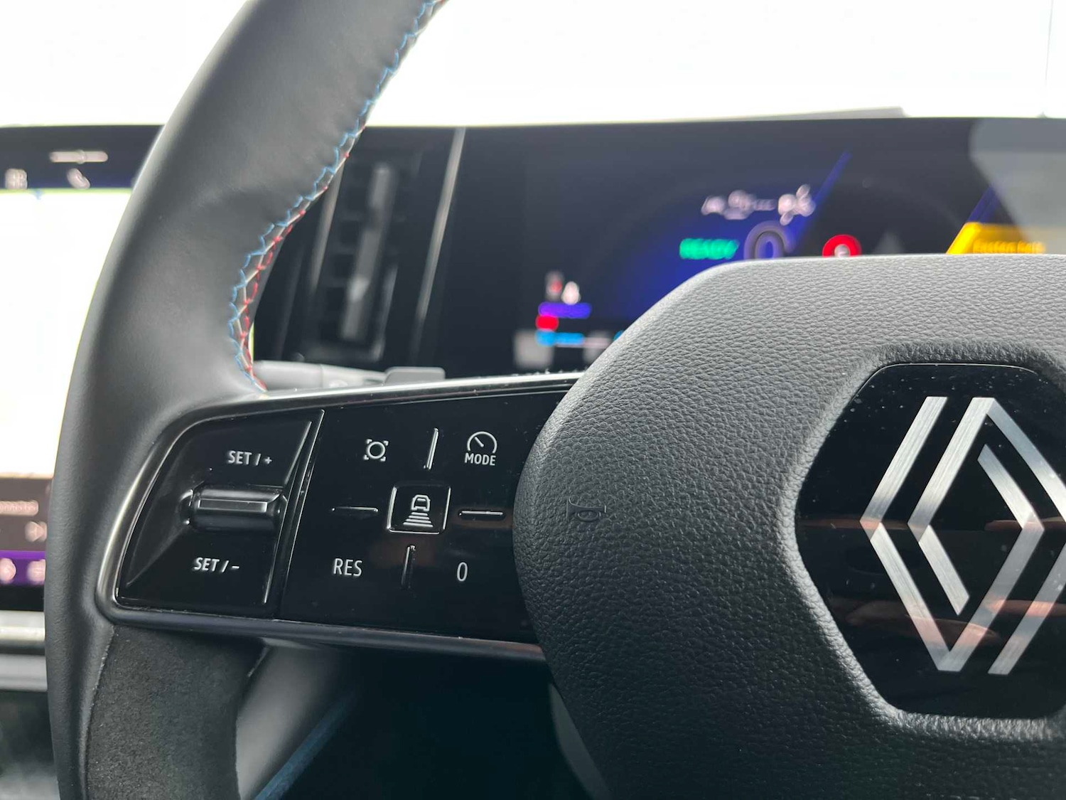 Used Renault Scenic E-Tech 2024 for sale - 77488319: Photo 24