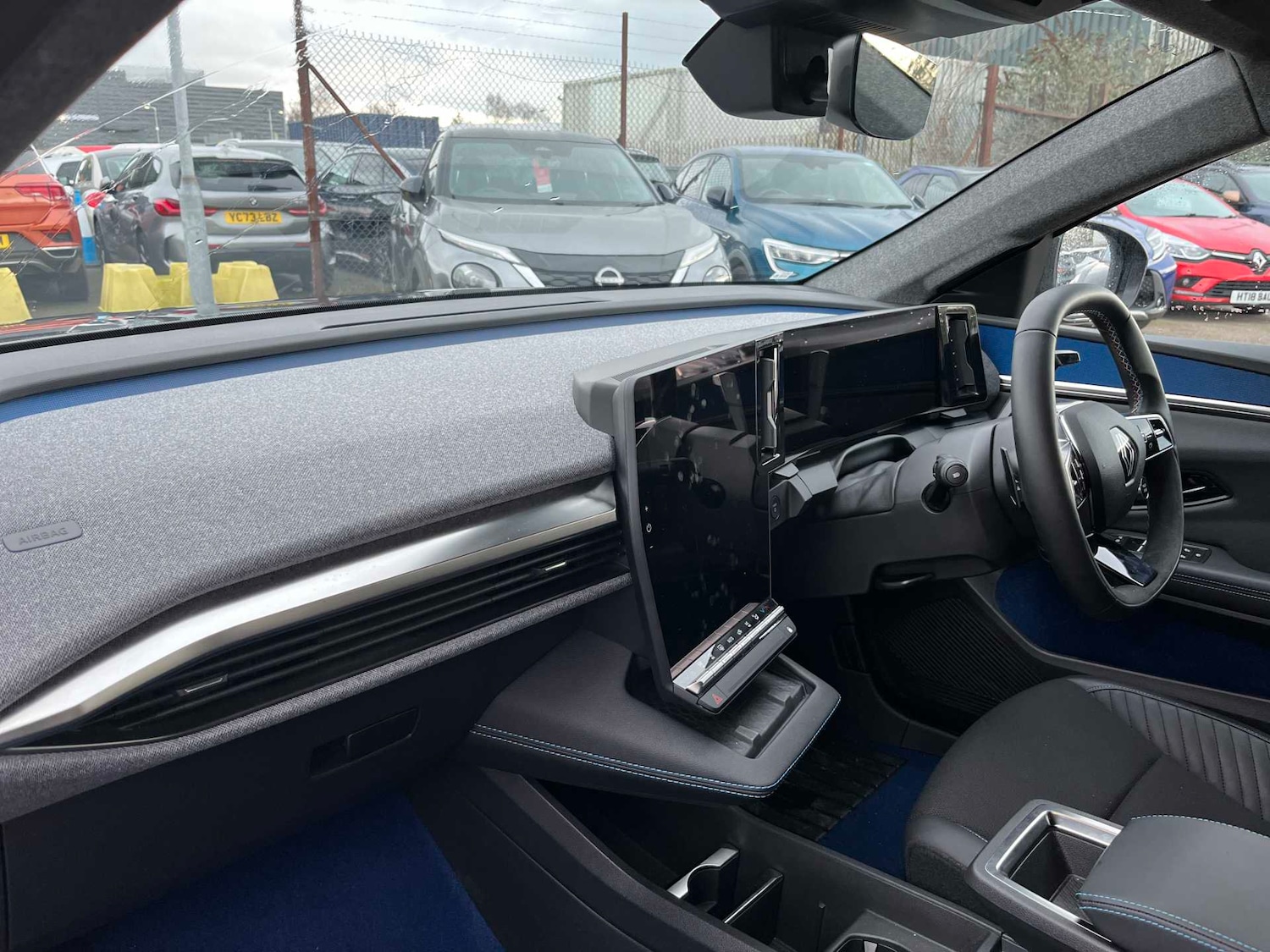 Used Renault Scenic E-Tech 2024 for sale - 77488319: Photo 7