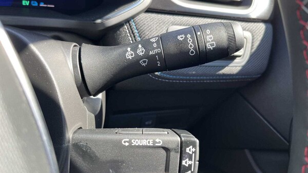 Used Renault Other 2025 for sale - 75617228: Photo 25