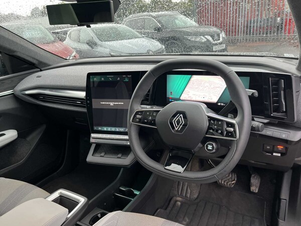 Used Renault Scenic E-Tech 2024 for sale - 76164962: Photo 8