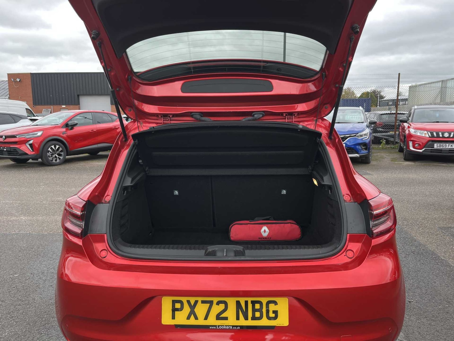 Used Renault Clio 2022 for sale - 76144224: Photo 16