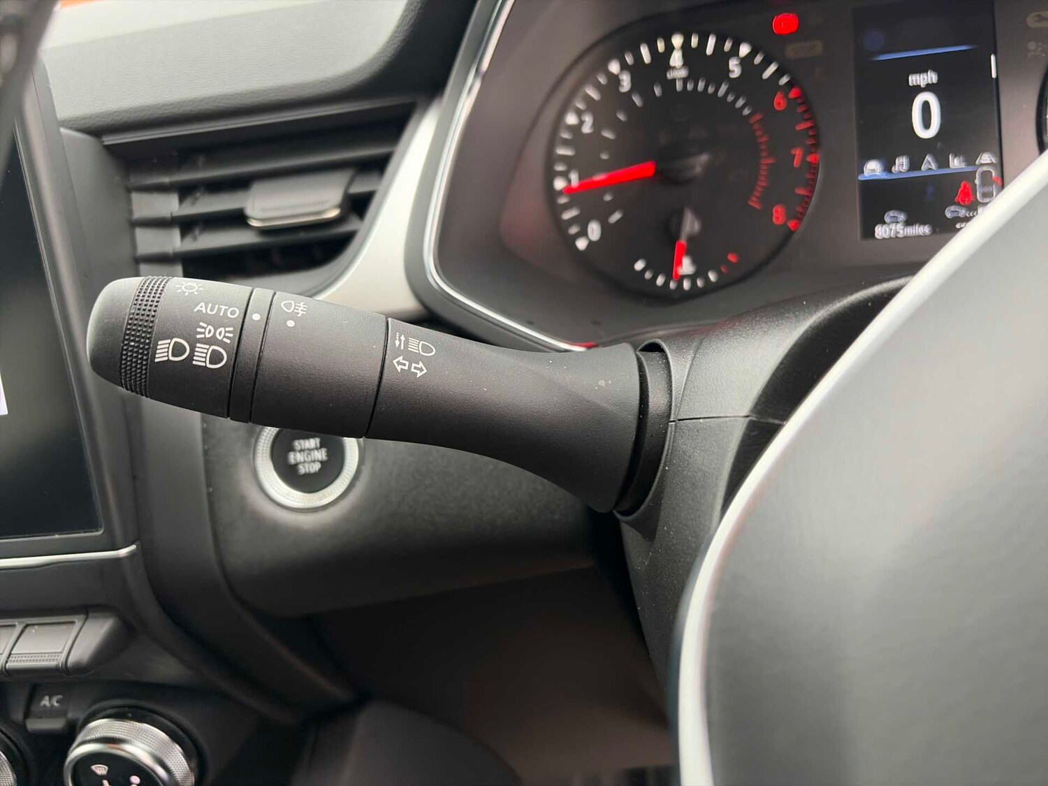 Used Renault Captur 2023 for sale - 78131778: Photo 25