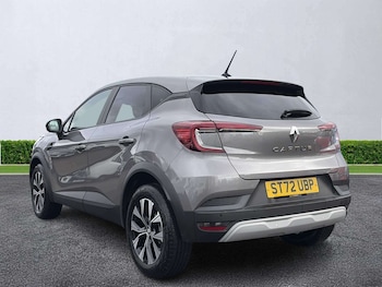 Used Renault Captur 2023 for sale - 78734941: Photo