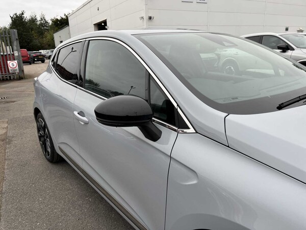 Used Renault Clio 2024 for sale - 76187115: Photo 30