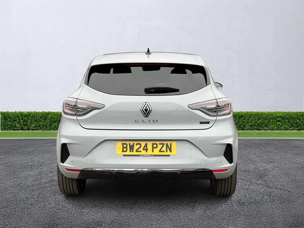 Used Renault Clio 2024 for sale - 76187115: Photo 4