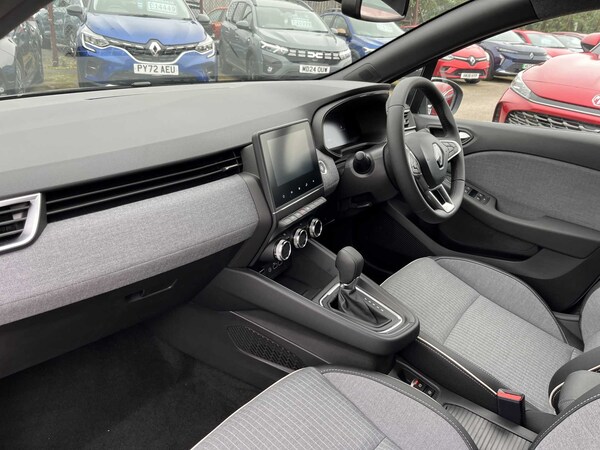 Used Renault Clio 2024 for sale - 76187115: Photo 7