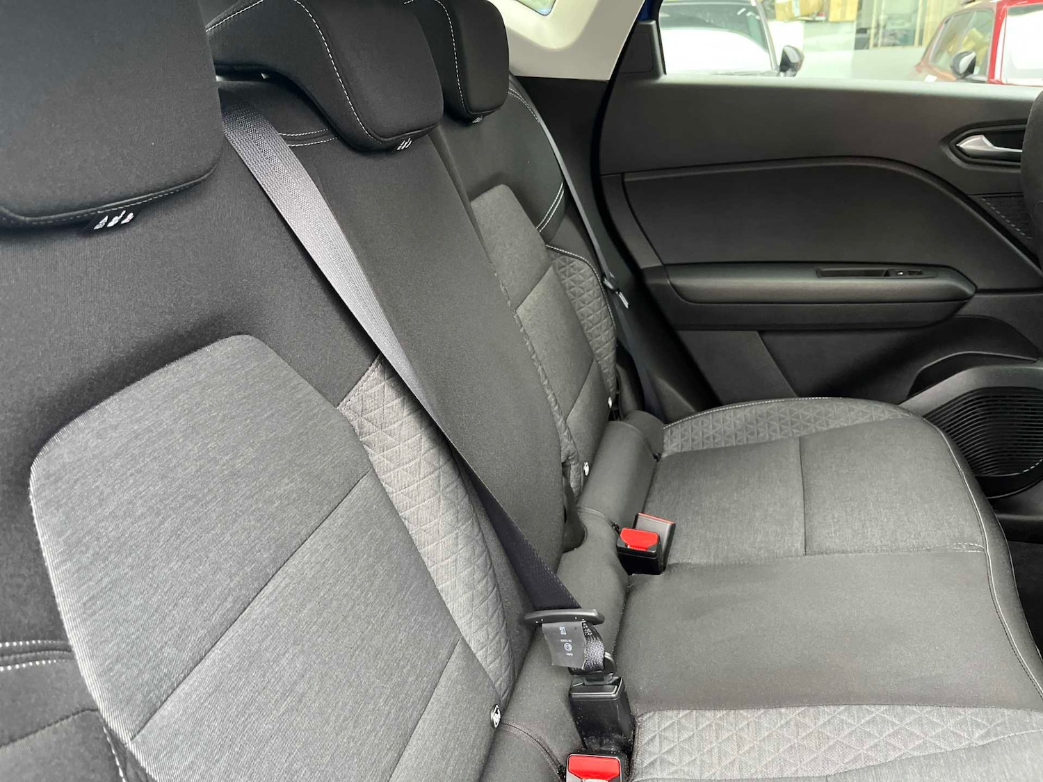 Used Renault Captur 2023 for sale - 78131806: Photo 15