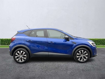 Used Renault Captur 2023 for sale - 78131806: Photo