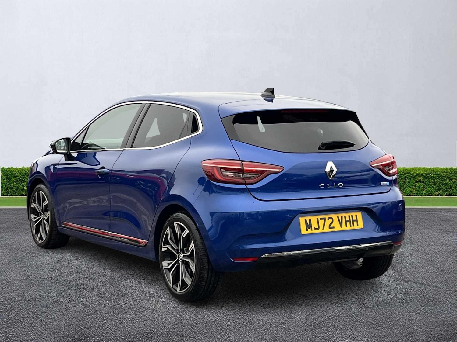 Used Renault Clio 2022 for sale - 76159566: Photo 2