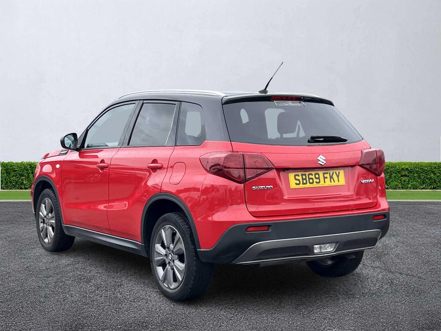 Used Suzuki Vitara 2019 for sale - 76149624: Photo 2