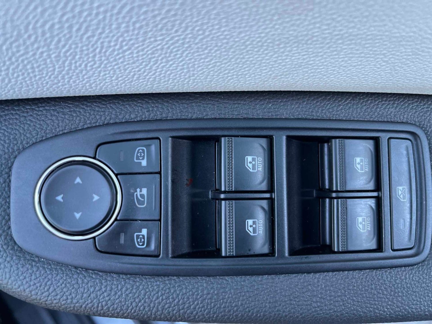 Used Renault Clio 2023 for sale - 76758889: Photo 20